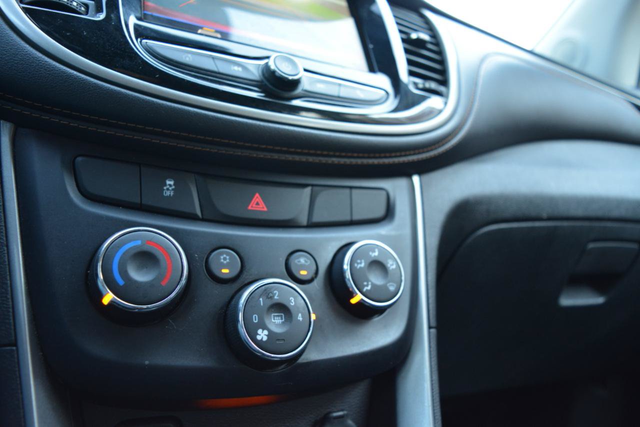 Used 2019 Chevrolet Trax LT FWD image 25