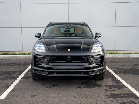 New 2026 Porsche Macan image 6