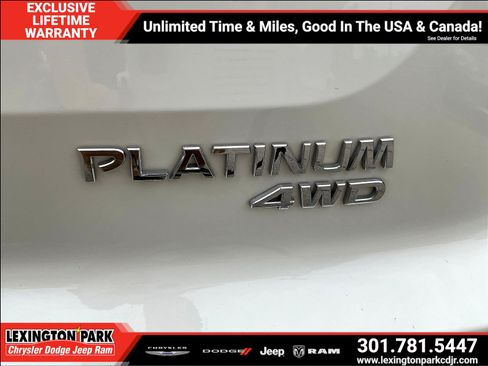 Used 2024 Nissan Pathfinder Platinum AWD/4WD image 23