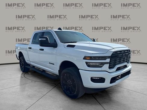 Used 2025 RAM 2500 Big Horn AWD/4WD image 7