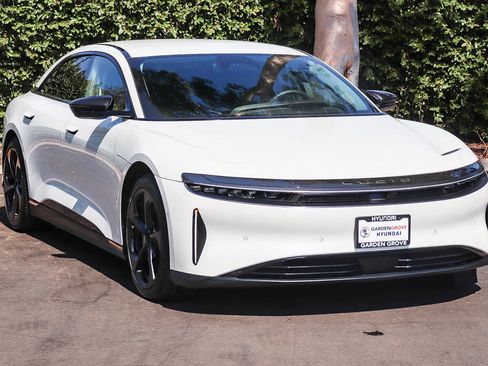 Used 2025 Lucid Air Touring AWD/4WD image 3