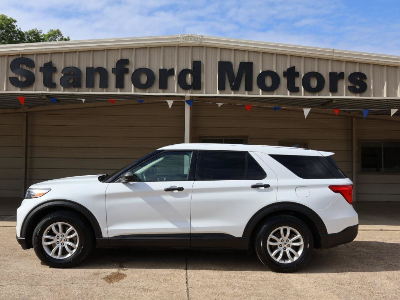 Used 2021 Ford Explorer 2WD image 3
