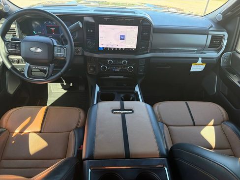 Used 2024 Ford F250 Platinum AWD/4WD image 23