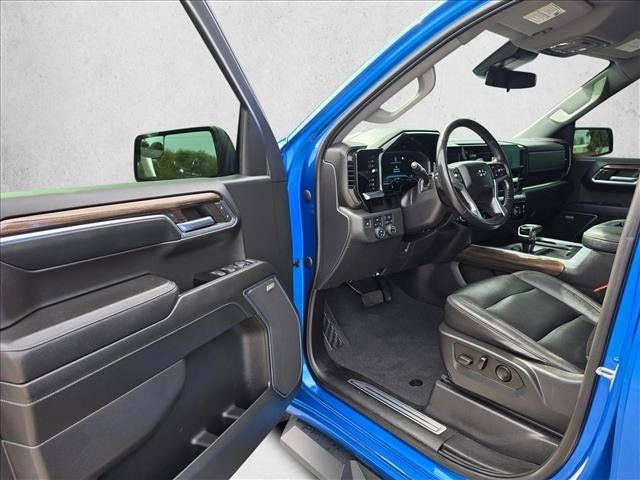 Used 2022 Chevrolet Silverado 1500 RST w/ Convenience Package II AWD/4WD image 20