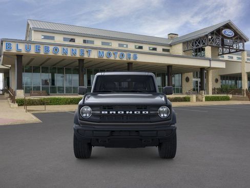New 2025 Ford Bronco 4-Door image 6