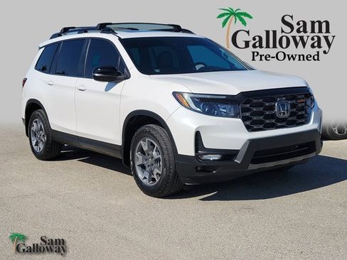 Used 2023 Honda Passport TrailSport image 1