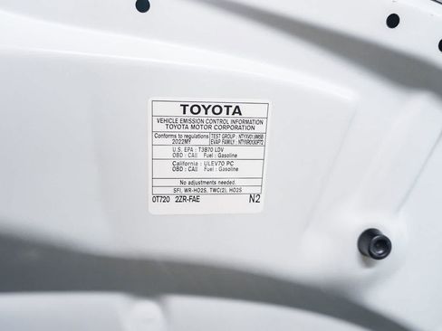 Certified 2022 Toyota Corolla LE FWD image 31