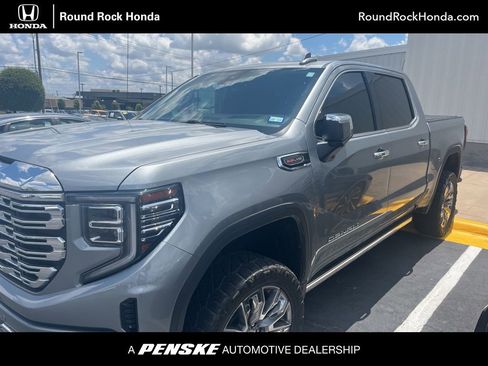 Used 2023 GMC Sierra 1500 Denali w/ Denali Reserve Package AWD/4WD image 1