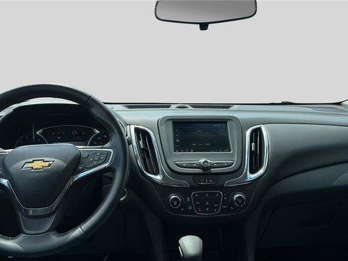 Used 2022 Chevrolet Equinox LT FWD image 9