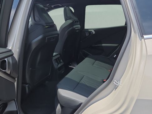 New 2026 BMW X3 xDrive30i w/ Convenience Package AWD/4WD image 11