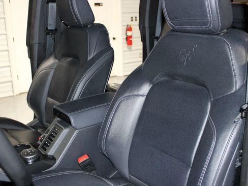 Used 2025 Ford Bronco Big Bend w/ Black Diamond Package AWD/4WD image 3