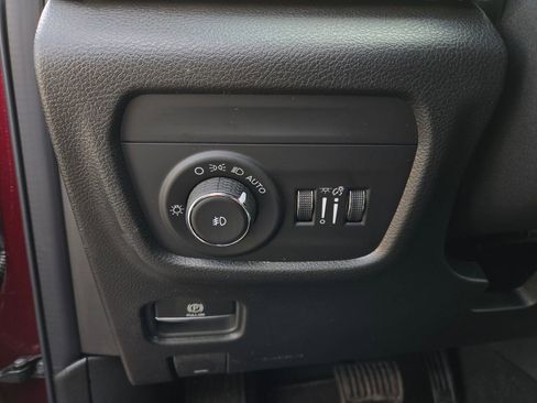 New 2026 Jeep Grand Cherokee Limited image 11