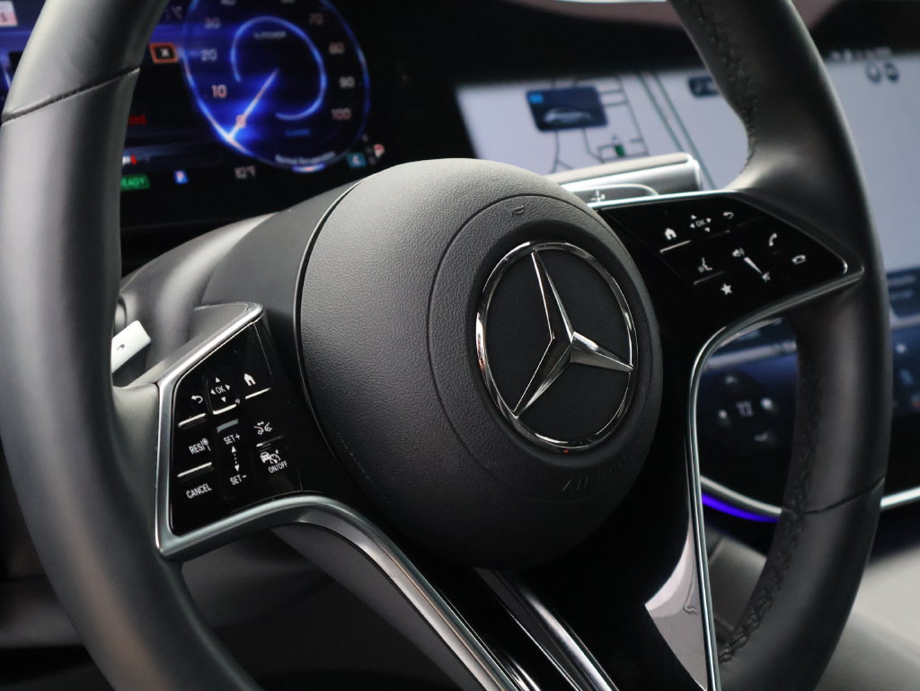 Certified 2024 Mercedes-Benz EQS 580 4MATIC Sedan image 20