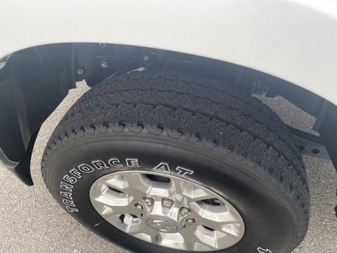 Used 2021 RAM 2500 Laramie AWD/4WD image 9