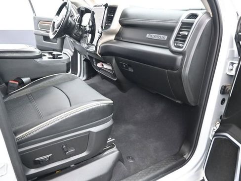 Used 2024 RAM 2500 Laramie AWD/4WD image 24