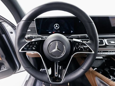 Certified 2026 Mercedes-Benz GLS 450 4MATIC image 12
