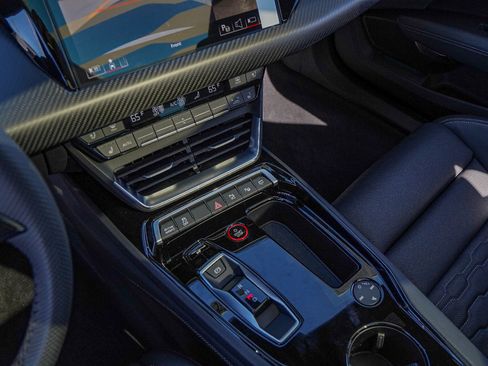 New 2026 Audi S e-tron GT Prestige image 13