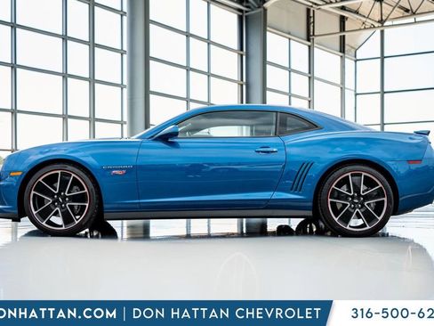 Used 2013 Chevrolet Camaro SS w/ Hot Wheels Special Edition RWD image 2
