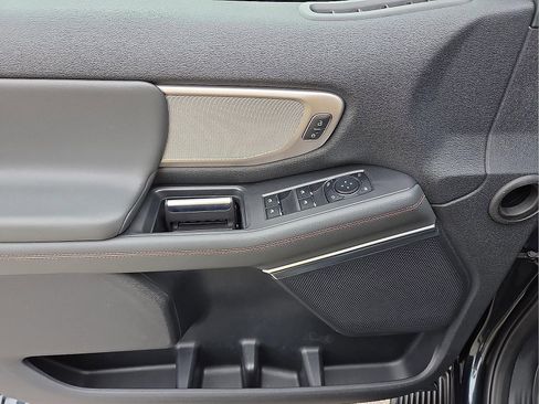 New 2025 Ford Expedition Active image 14