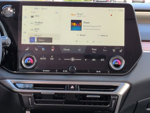 Used 2025 Lexus RX 350 Premium Plus w/ Convenience Package image 17