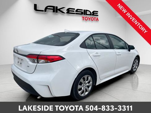 Used 2024 Toyota Corolla LE image 7