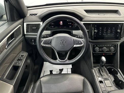 Used 2023 Volkswagen Atlas Cross Sport SE FWD image 24