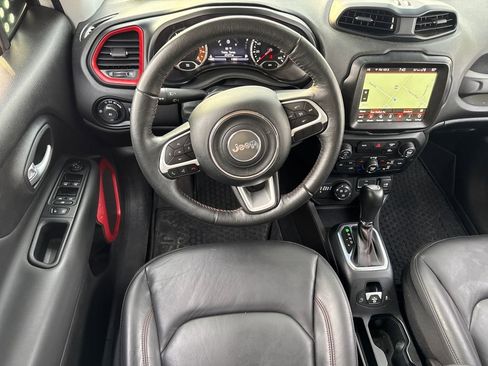 Used 2023 Jeep Renegade Trailhawk w/ Trailhawk Elite Group image 14