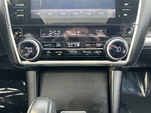 Used 2018 Subaru Outback 2.5i Limited w/ Popular Package #2 image 20