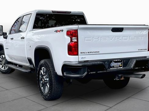 Used 2024 Chevrolet Silverado 2500 Custom w/ Custom Value Package AWD/4WD image 12