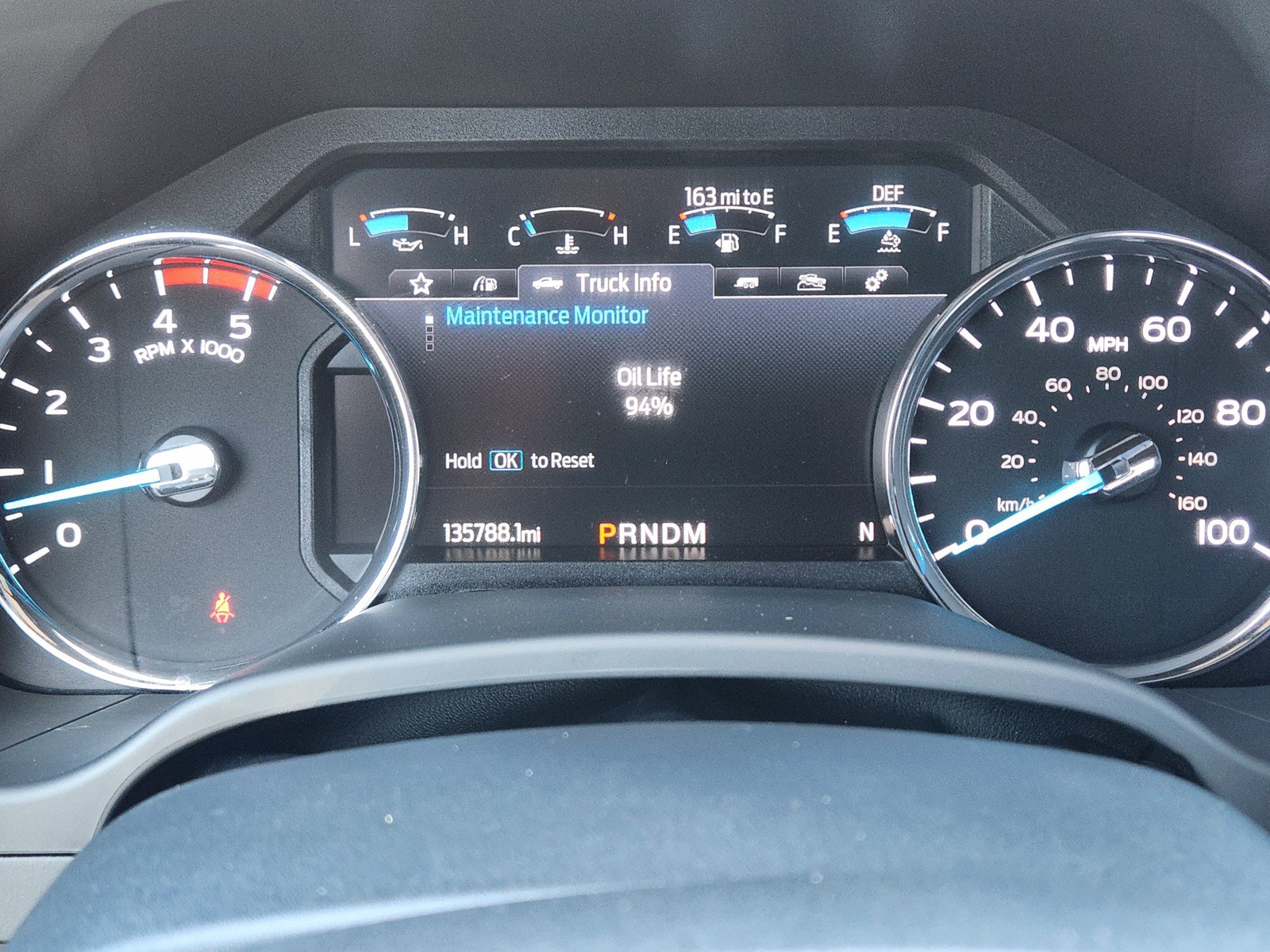 Used 2022 Ford F250 Platinum w/ FX4 Off-Road Package AWD/4WD image 14