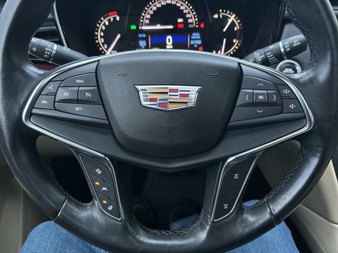 Used 2019 Cadillac XT5 Premium Luxury image 24