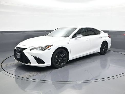 Used 2023 Lexus ES 350 F Sport w/ Accessory Package (Z2) FWD image 3