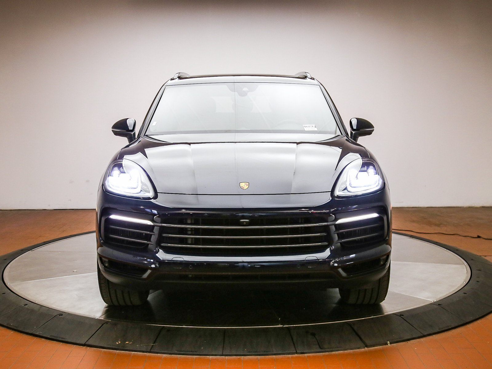 Certified 2023 Porsche Cayenne Platinum Edition AWD/4WD image 10