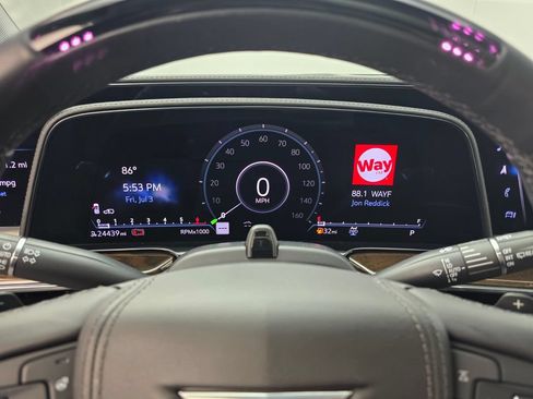Used 2023 Cadillac Escalade Sport Platinum w/ LPO, ONYX Package AWD/4WD image 22