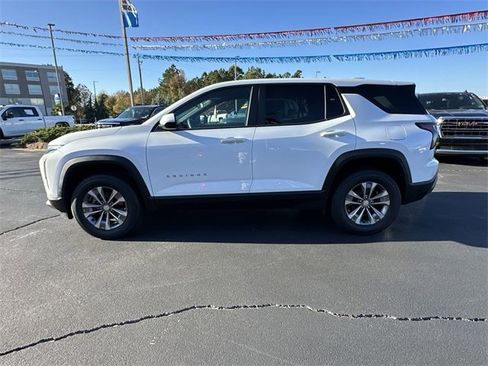 Used 2026 Chevrolet Equinox LT w/ LPO, Floor Liner Package image 5