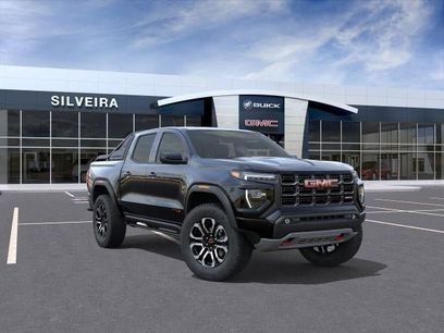 New 2025 GMC Canyon AT4 w/ Nightfall Edition