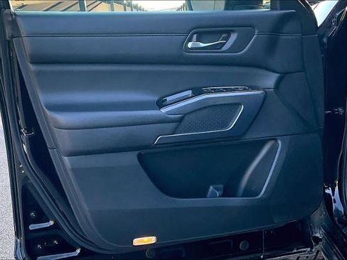 Certified 2022 Nissan Pathfinder SL w/ SL Premium Package image 20