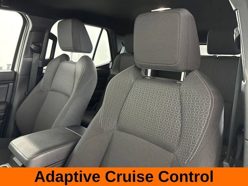 Used 2025 Toyota 4Runner SR5 AWD/4WD image 12