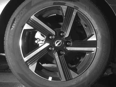 Used 2025 Nissan Sentra SV FWD image 18