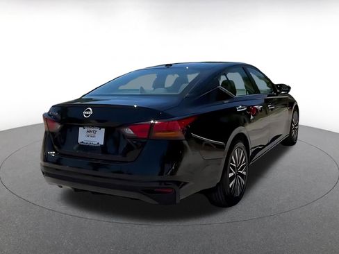 Used 2025 Nissan Altima 2.5 SV image 12