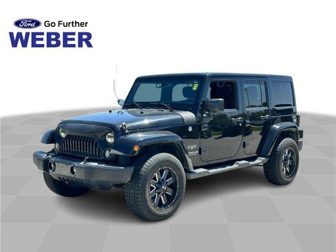 Used 2016 Jeep Wrangler Unlimited Sahara w/ Connectivity Group AWD/4WD image 1