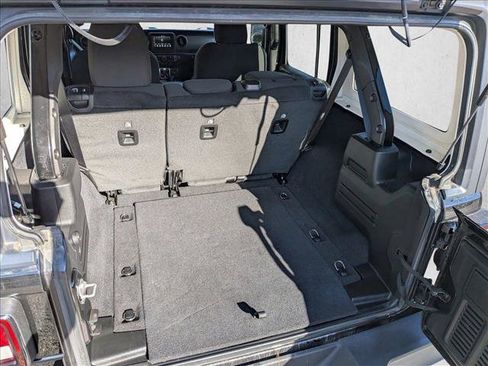 Used 2021 Jeep Wrangler Unlimited Sport image 18