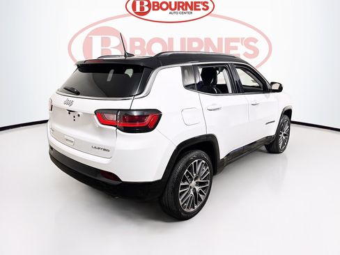 Used 2022 Jeep Compass Limited w/ Elite Group AWD/4WD image 10