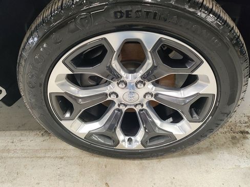 Used 2022 RAM 1500 Limited image 4