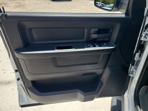 Used 2018 RAM 1500 Express w/ Express Value Package RWD image 20