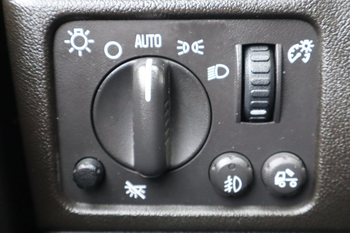 Used 2010 Chevrolet Colorado LT RWD image 28