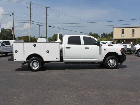 Used 2024 RAM 3500 Tradesman AWD/4WD image 7