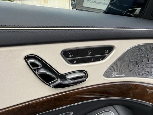 Used 2015 Mercedes-Benz S 550 4MATIC Sedan image 23
