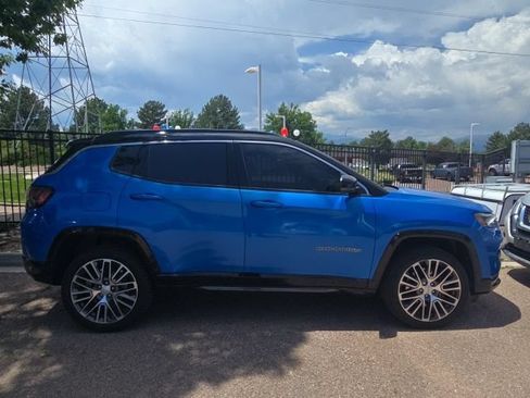 Used 2023 Jeep Compass Limited w/ Elite Group AWD/4WD image 11