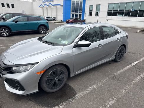 Used 2018 Honda Civic EX image 4